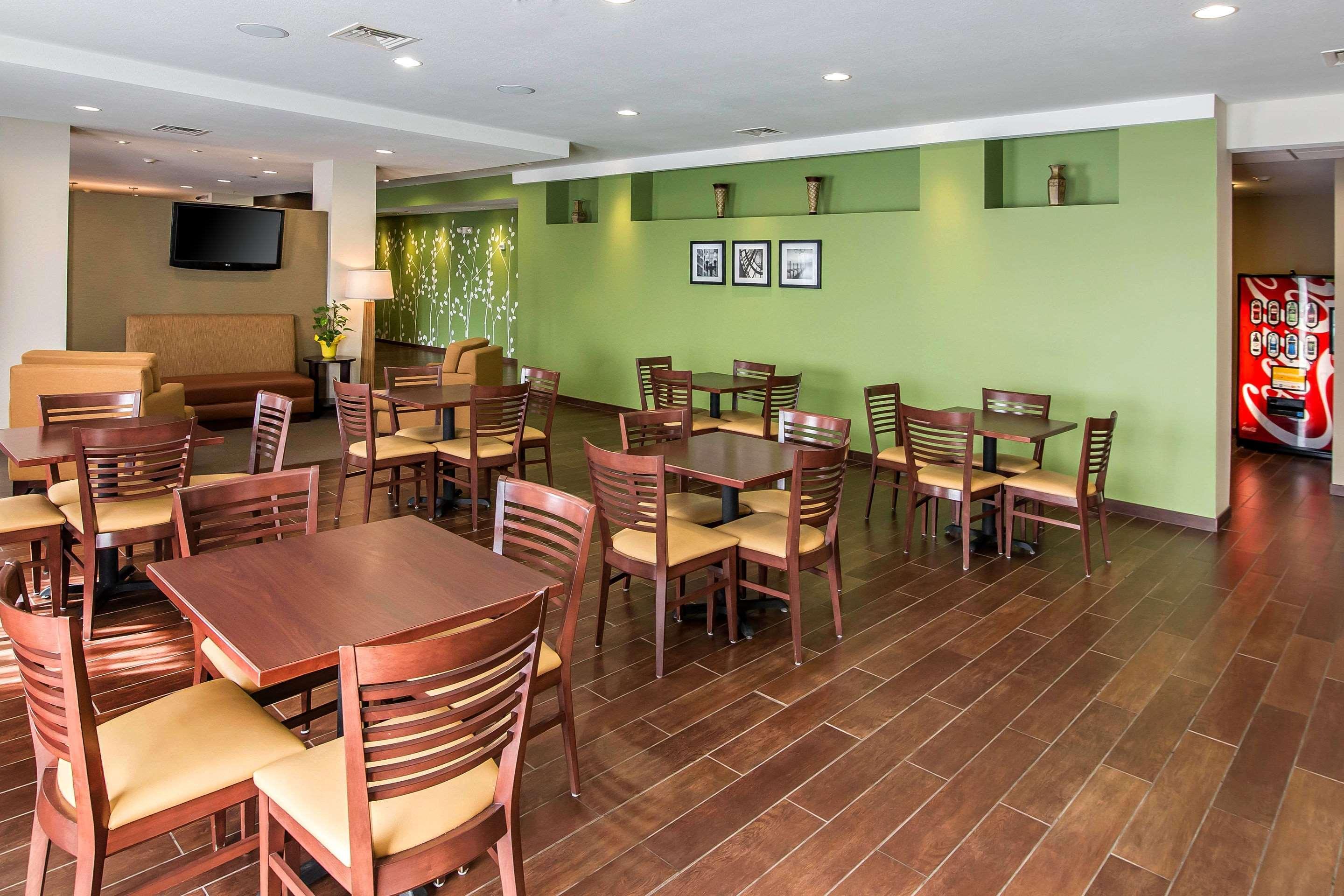 Haysville Sleep Inn & Suites מראה חיצוני תמונה